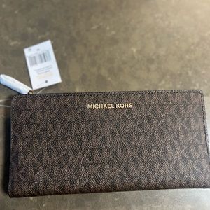 Michael Kors LG Card Case Carryall
